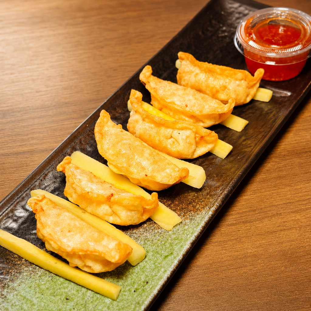 Crispy Chicken Gyoza (6pcs) (New!).