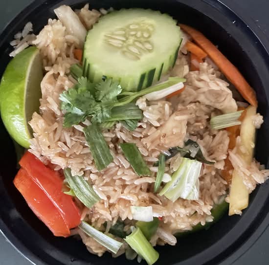 Khoa Pad Gra-Prow.