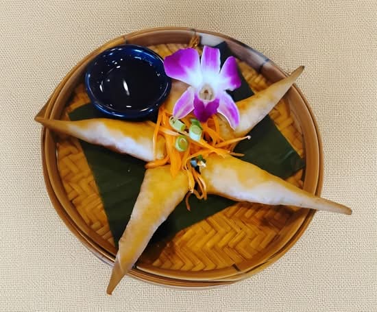 Golden Shrimp Roll (5).