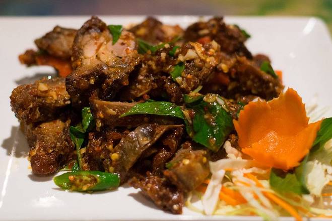 Pad Kapow Duck (Duck Basil) ***.