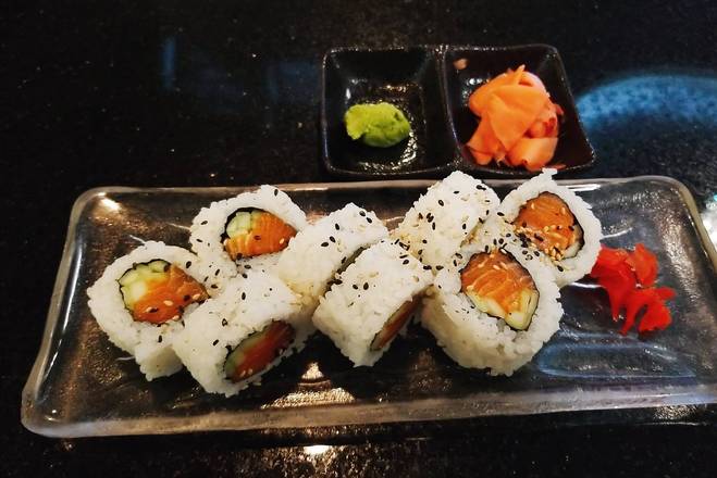Salmon Roll.