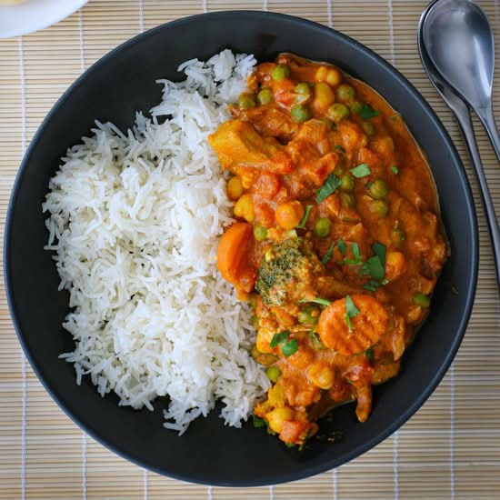 Vegetable curry.