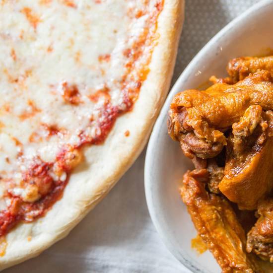 Large 17'' Cheese Pizza & 25 Wings Special.