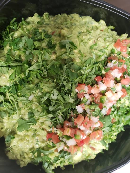 Guacamole 8 oz (Chips Not Included).