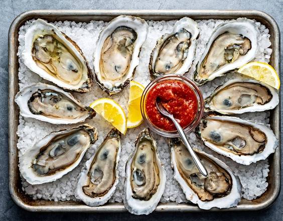 PK Raw Oysters (Varies) 1 Dozen.