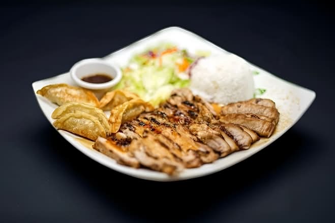 L2. Chicken & Gyoza (Lunch).