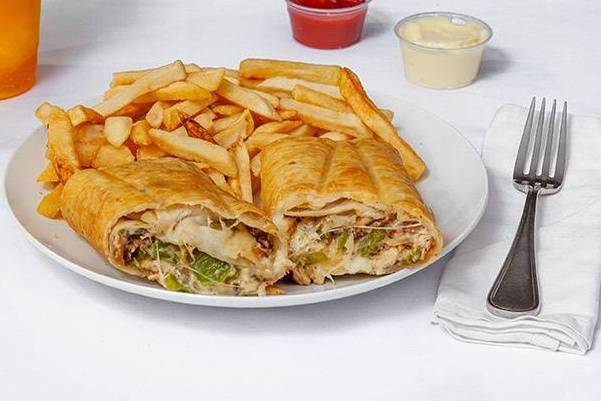 Crispy Philly Mix Sandwich (Steak & Chicken).