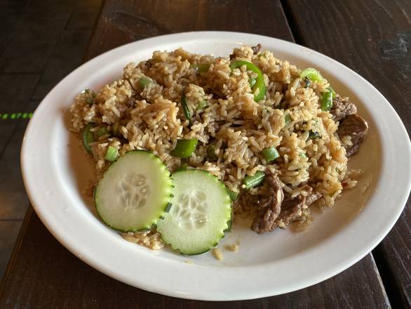 Spicy Basil Fried Rice ขาวผัดผั กระเพรา.