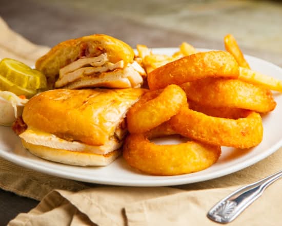 Austin's Chicken Sandwich (Lunch).