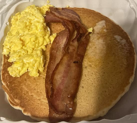 Pancakes Deluxe.