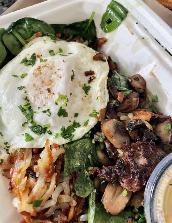 SPINACH & MUSHROOM HASH.