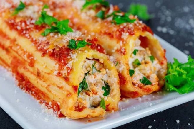 Manicotti Ala Casa.