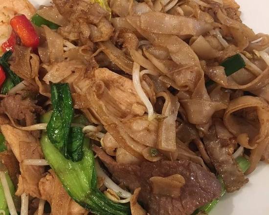Pad Sa-ew.