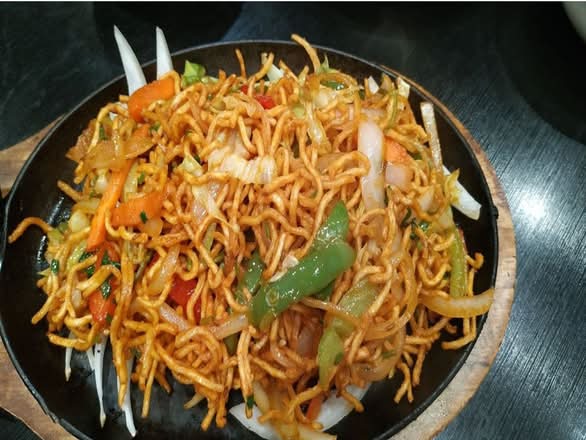 Noodle Stir-Fry (Full Tray).
