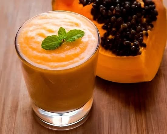 Lechoza / Papaya Shake.