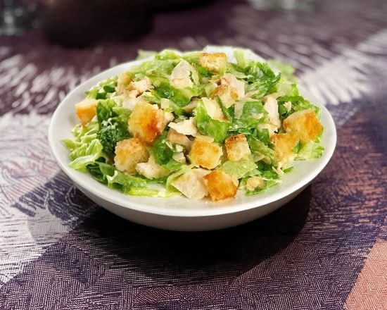 Ensalada Cesar / Caesar Salad.