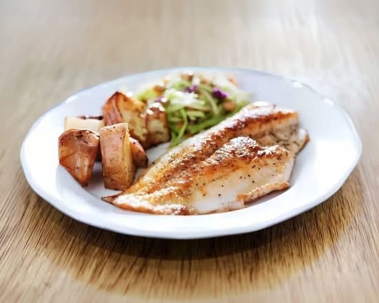 Filete Pescado (Basa O Tilapia) / Fish Filet (Bass or Tilapia).