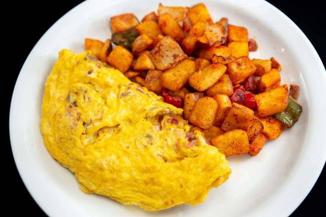 Tortilla Con Jamón / Ham Omelette with Home Fries.