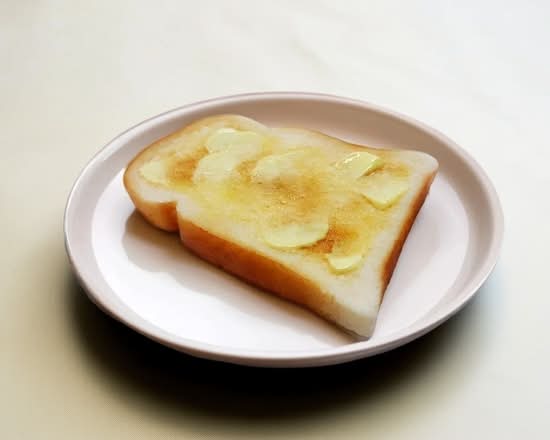 Tostadas Con Mantequilla / Toast with Butter.
