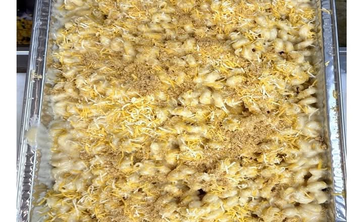 Medium mac & cheese tray.