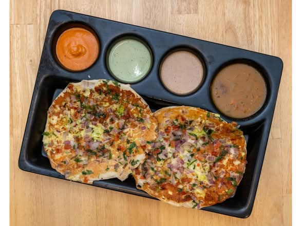 Ghee Veggie Podi Uthappam.