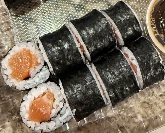Salmon Roll.