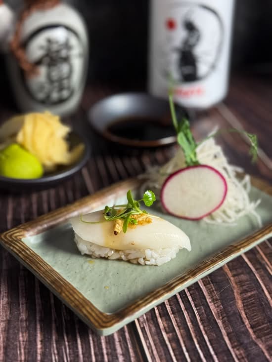 Shiro Maguro.