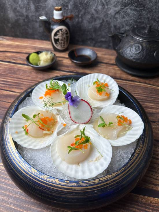 Hotate Crudo.