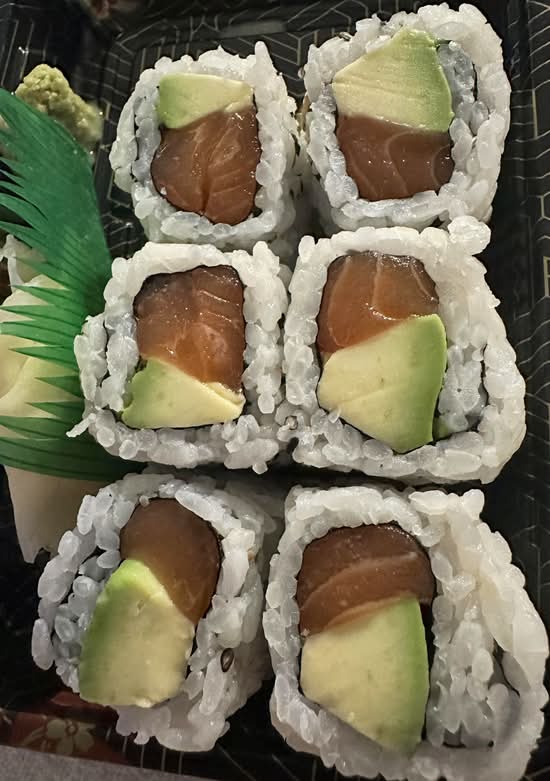 Salmon Avocado Uramaki.
