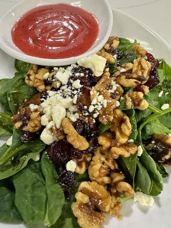 SPINACH SALAD for 10 (*).