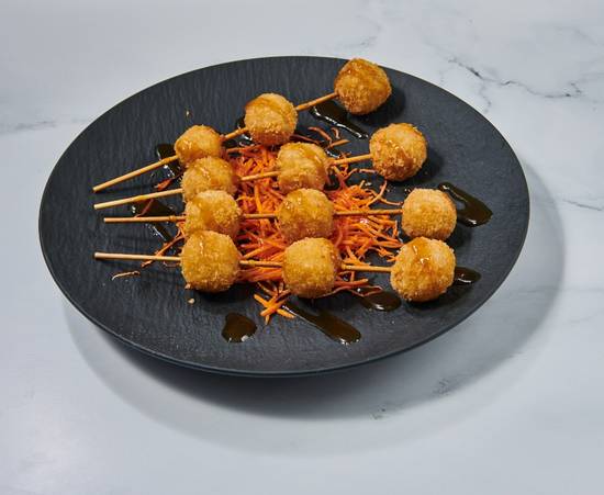 Brochetas de Queso (Platter).