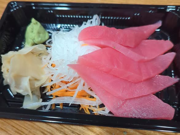 Tuna Sashimi.