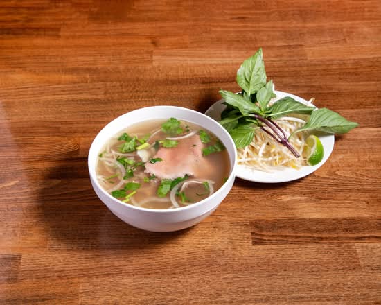 Phở Tái.