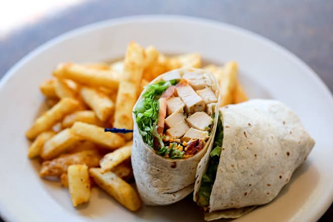 CRISPY CHICKEN WRAP.