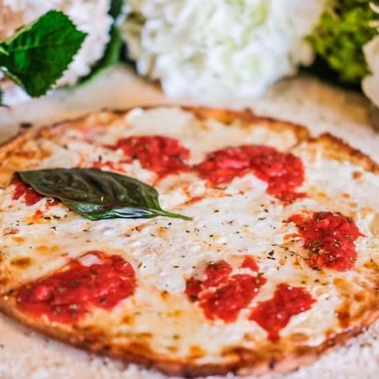 Cauliflower White Pizza.