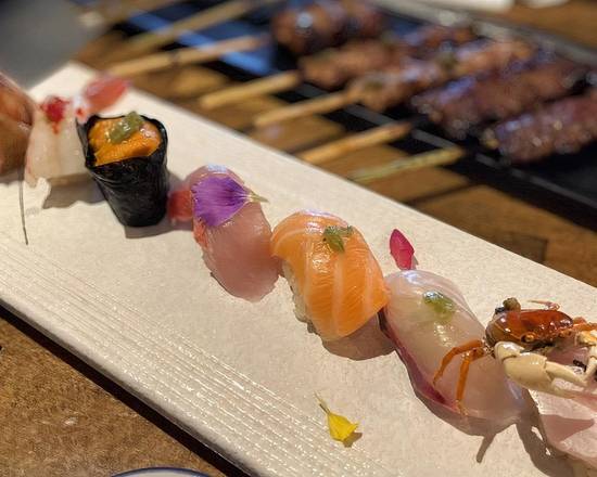 Sushi (10 Pcs) Omakase.