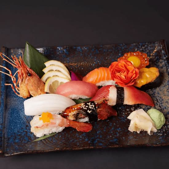 Sushi & Sashimi Lunch.