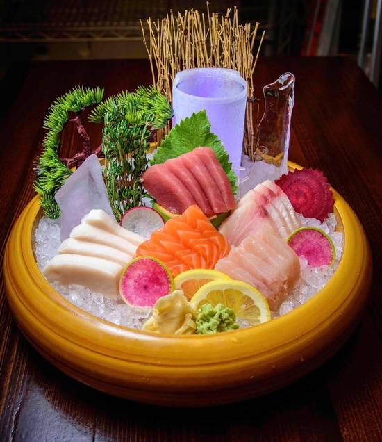 Chef’s Sashimi Special.