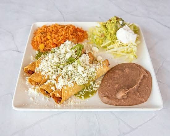 Flautas De Pollo.