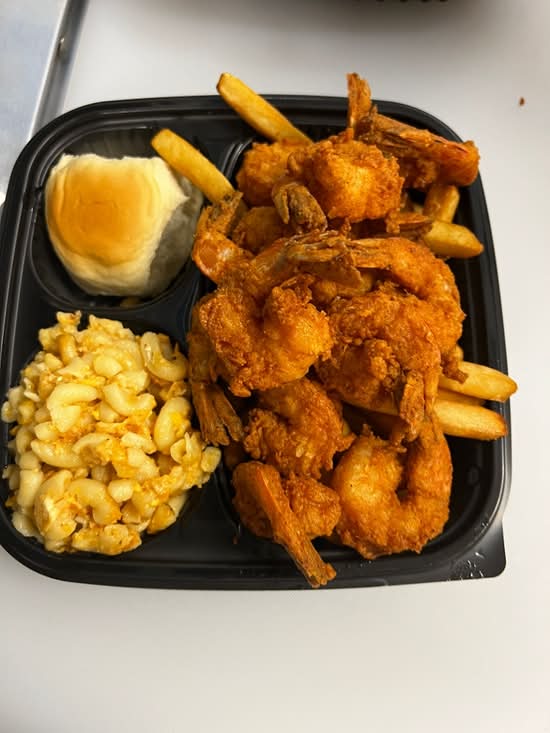 Fried Shrimp with Roll Platter 18 pcs.