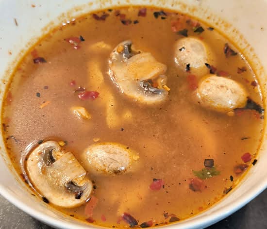 Tom Yum Gai/Chicken (Pot).