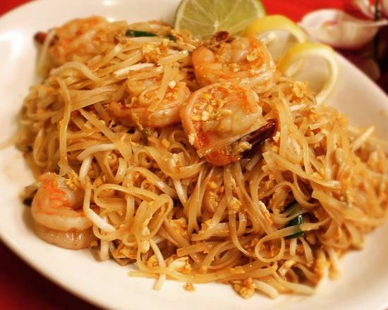 L Pad Thai.