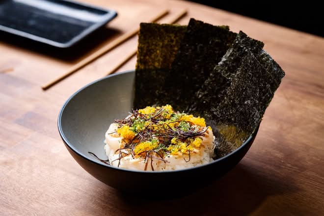Hokkaido Scallop (raw).
