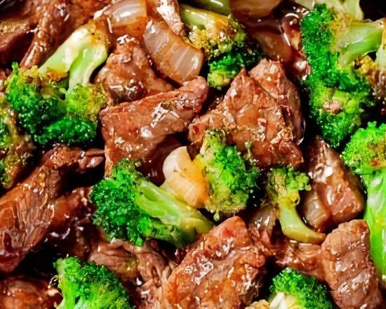 R01. Broccoli Beef 西蘭牛肉.