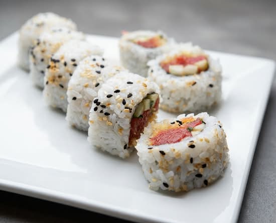 Tuna Roll.