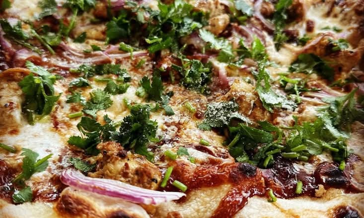 Mission Hills Pizza.