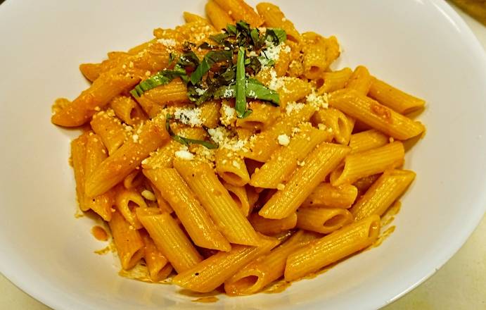 Penne Alla Vodka Lunch (Lunch).